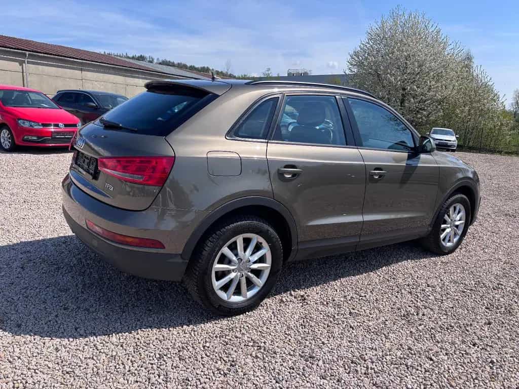 Audi Q3 S-Tronic 03/2015-photo-5