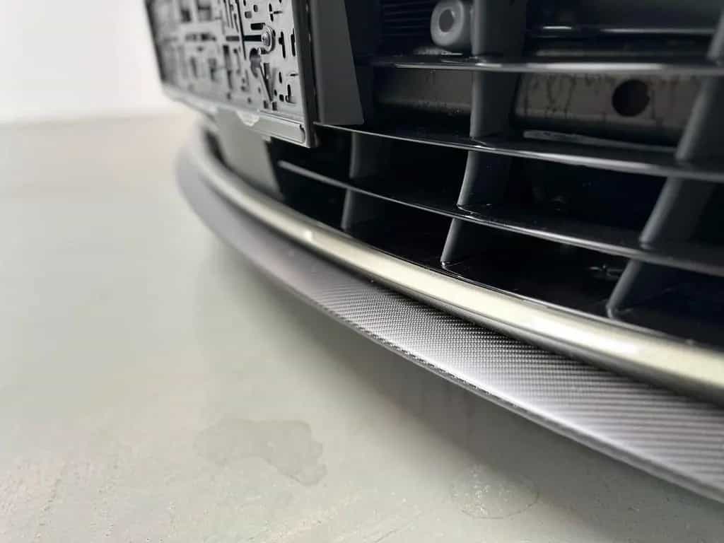 Aston Martin Vanquish Coupé | Titanium Grey | Carbon | B&W null-photo-8