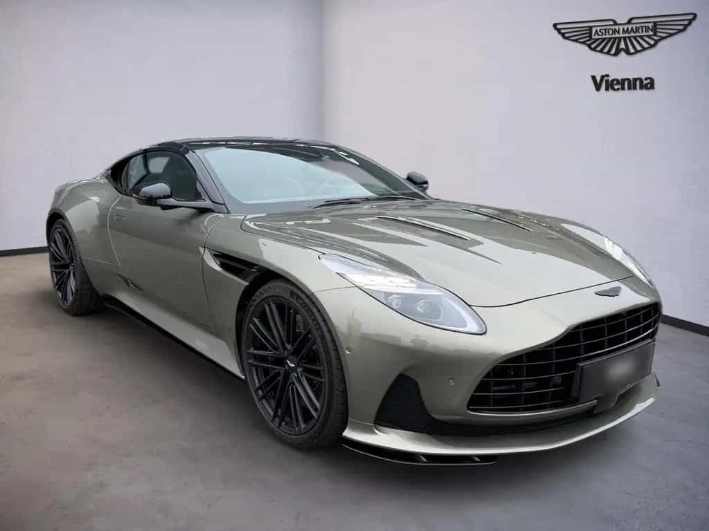 Aston Martin DB12 Coupé| Titanium Grey | Black Pack null-photo-1