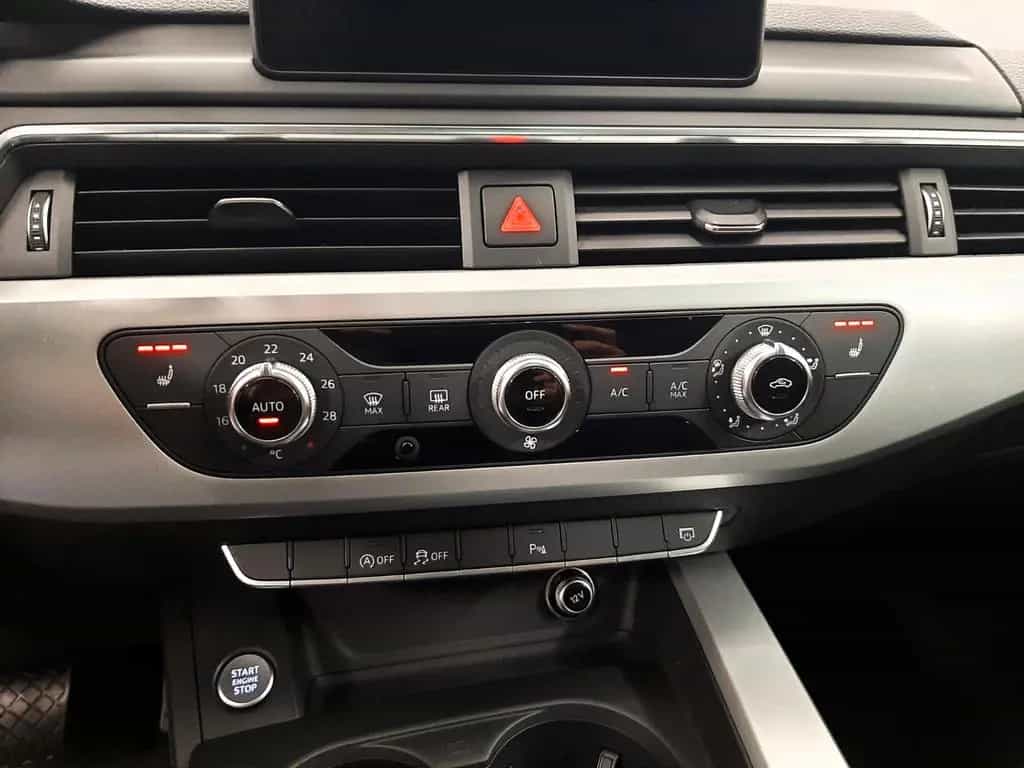 Audi A4 Avant Sport 1.4 TFSI S-tr. 85oookm PANO DACH 10/2017-photo-13