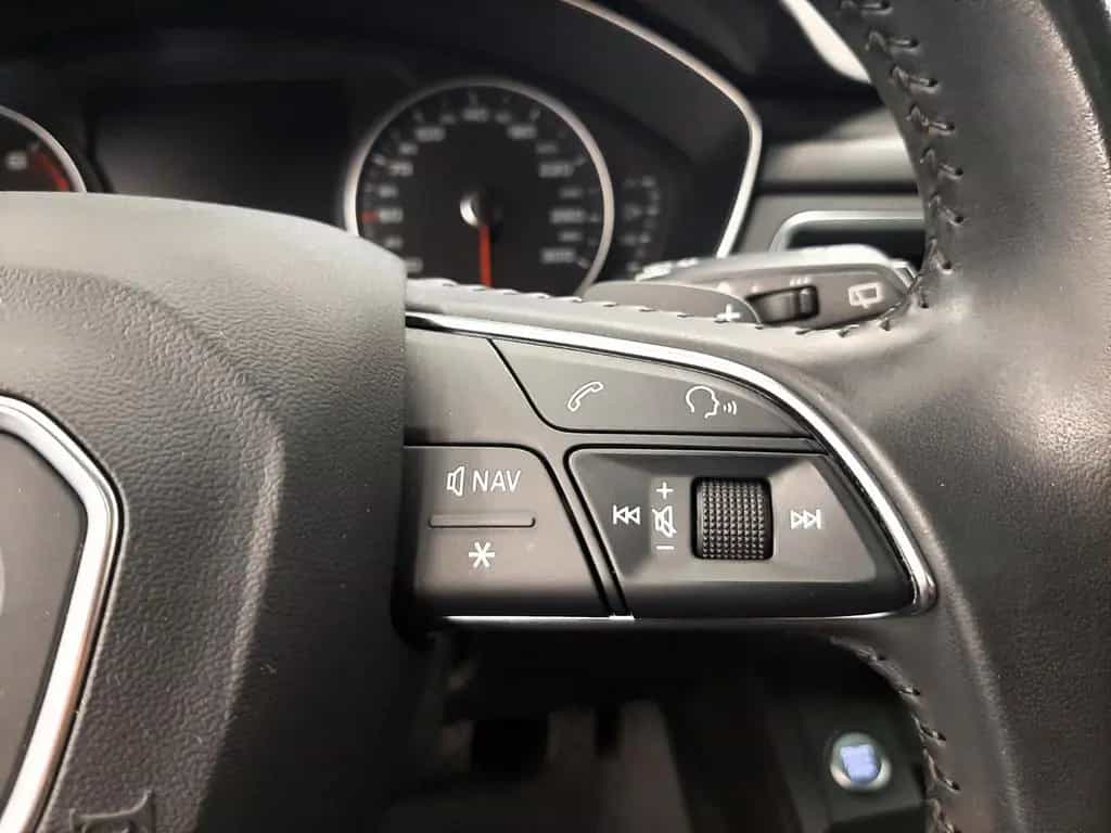 Audi A4 Avant Sport 1.4 TFSI S-tr. 85oookm PANO DACH 10/2017-photo-29