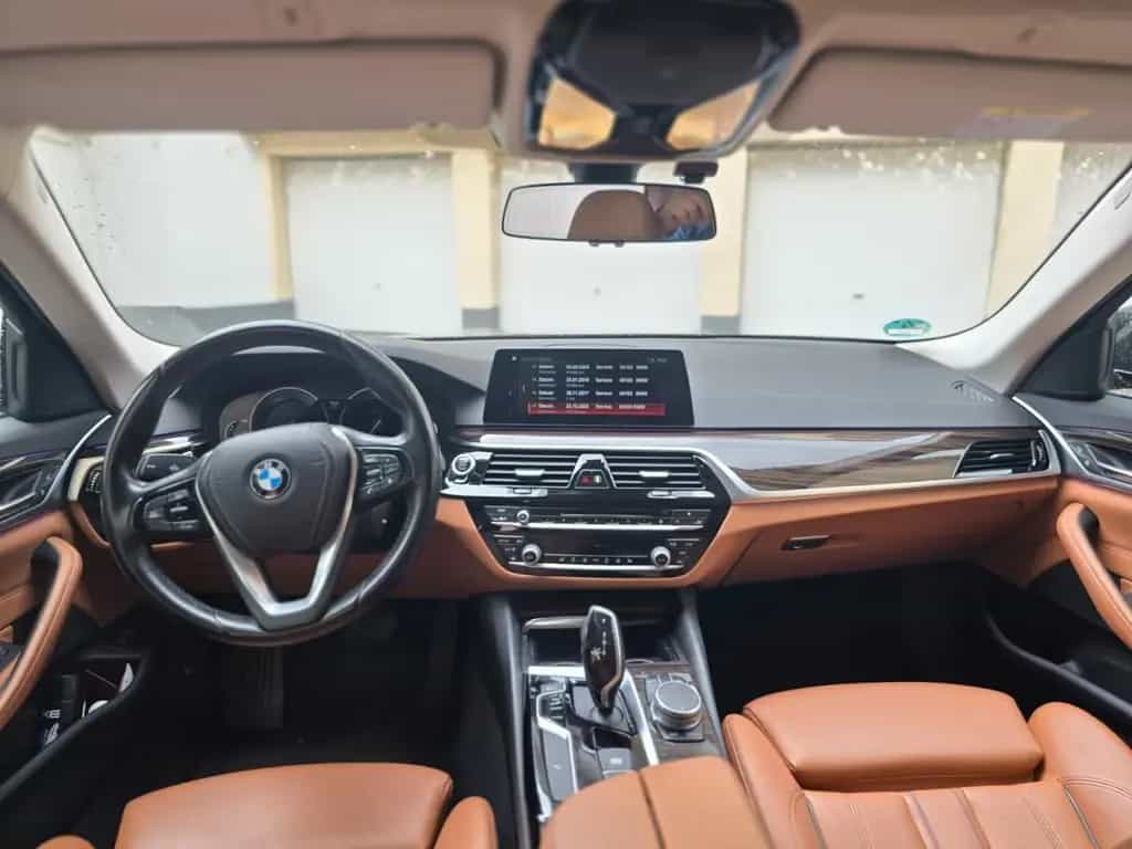 BMW 520 d Limousine Sport Line 12/2017-photo-12