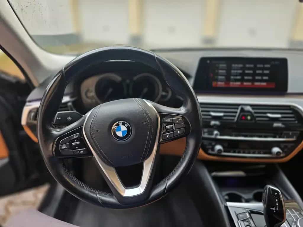 BMW 520 d Limousine Sport Line 12/2017-photo-14