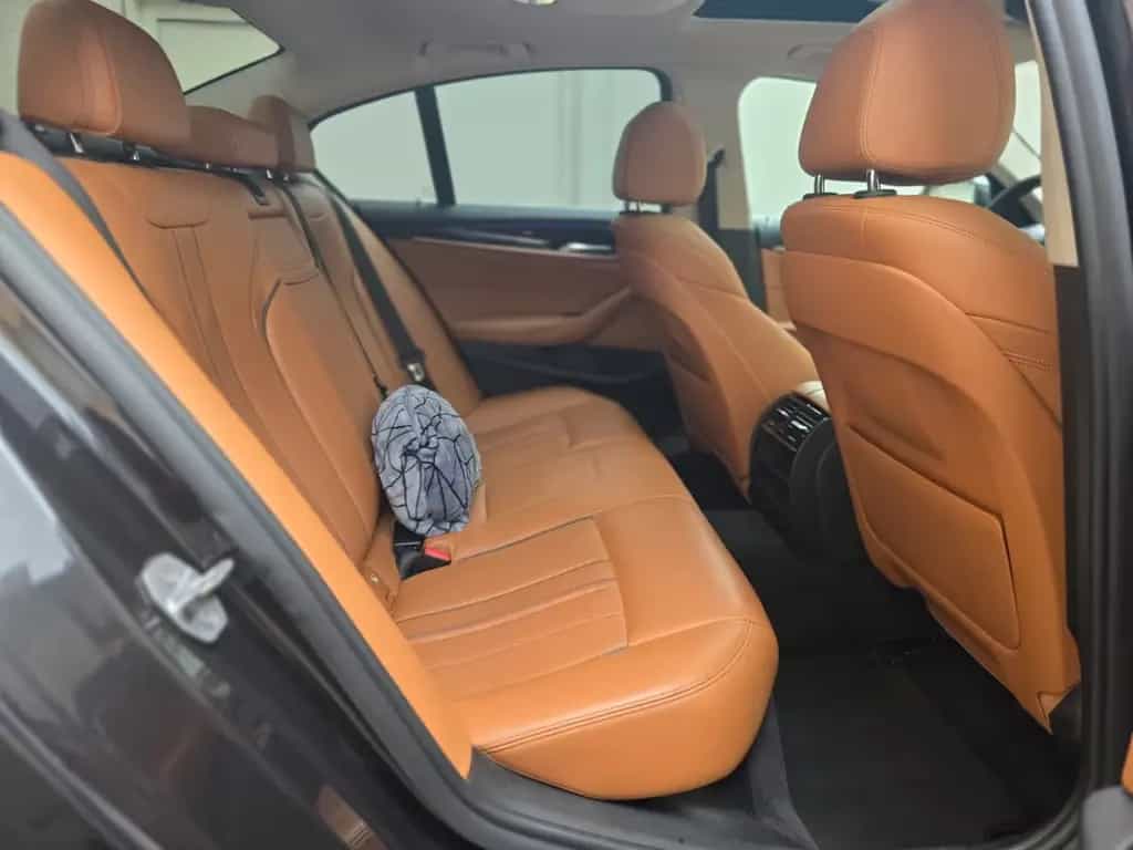 BMW 520 d Limousine Sport Line 12/2017-photo-15