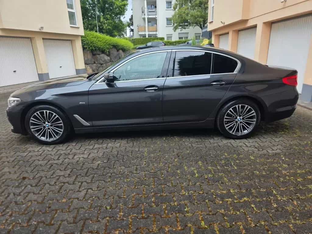 BMW 520 d Limousine Sport Line 12/2017-photo-8