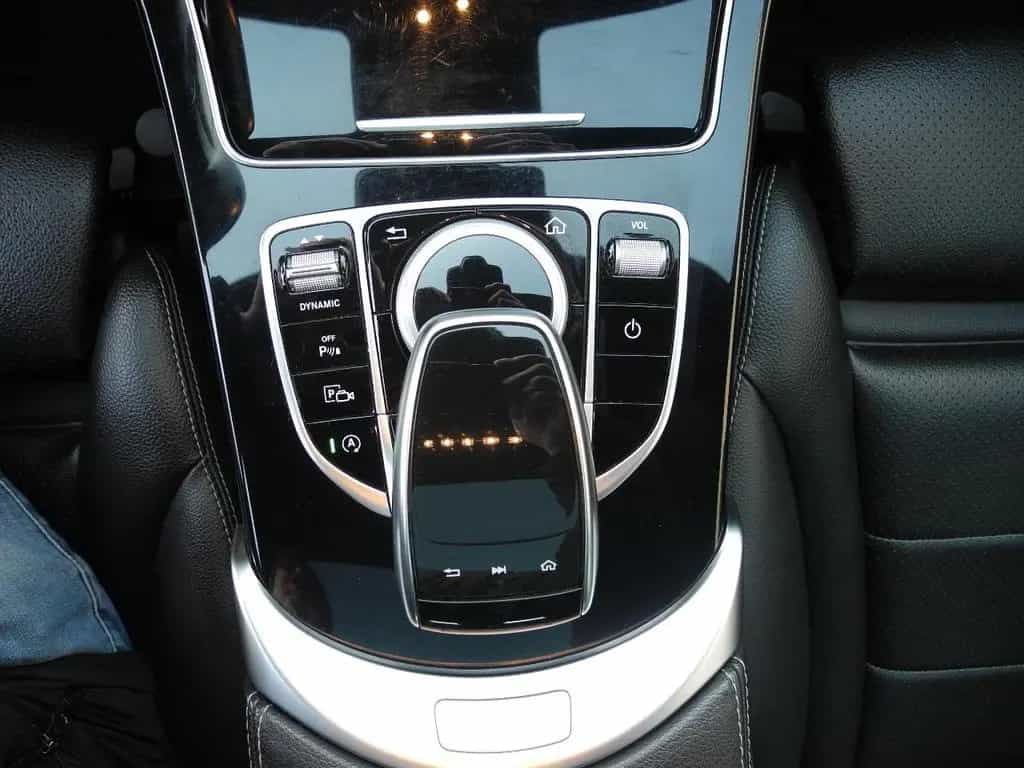 Mercedes-Benz C 200 T AMG-Line *Pano*AHK* Multibeam*Comand* 02/2020-photo-16