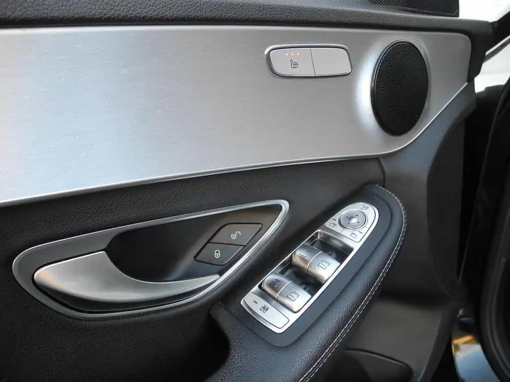 Mercedes-Benz C 200 T AMG-Line *Pano*AHK* Multibeam*Comand* 02/2020-photo-17