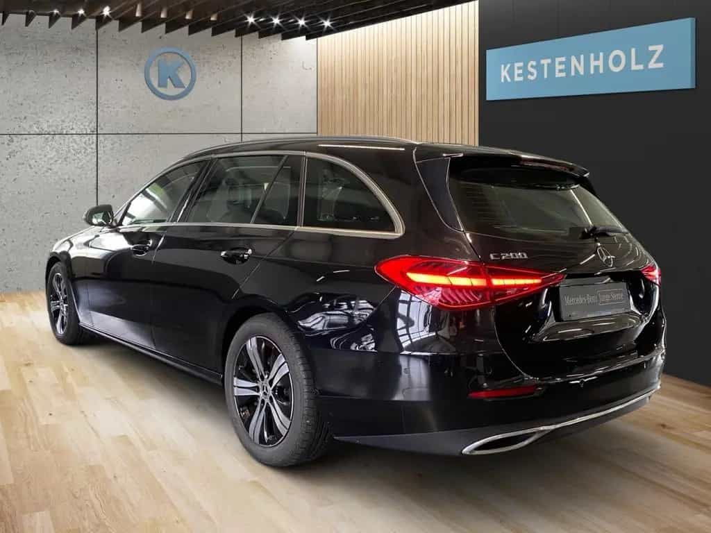 Mercedes-Benz C 200 T *AVANTGARDE*AHK*RFK*PANO*SHZ*LED*NAVI* 08/2021-photo-3
