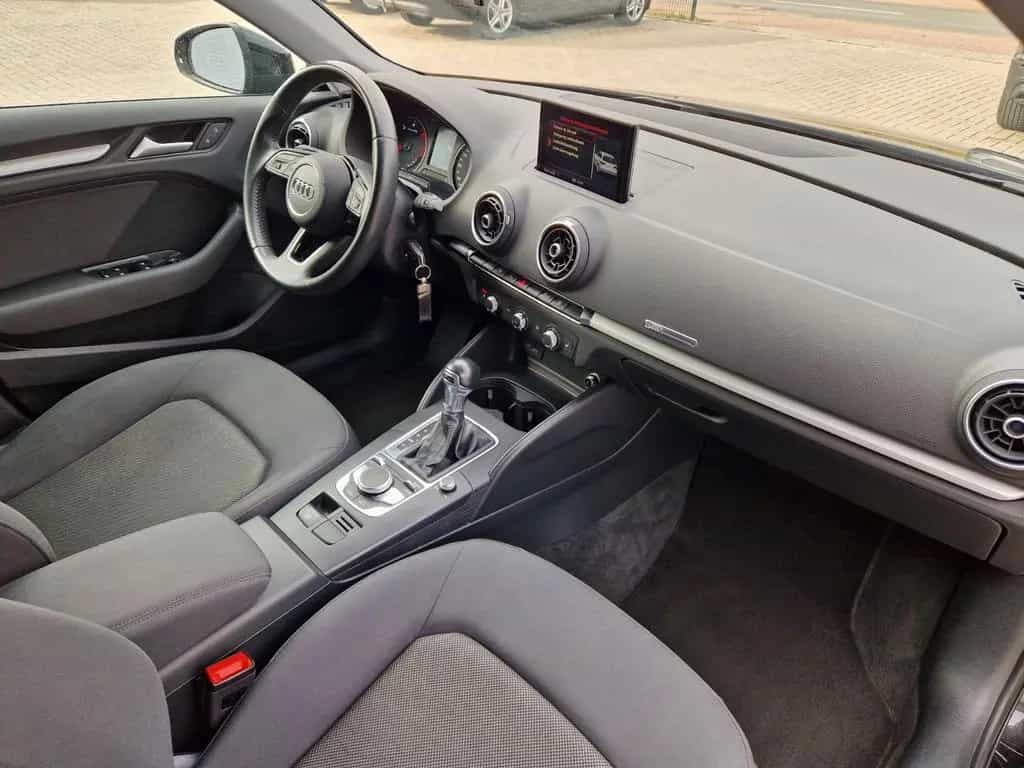 Audi A3 Sportback 2.0 TDI+Automatik+Scheckheft+HU neu 12/2016-photo-18