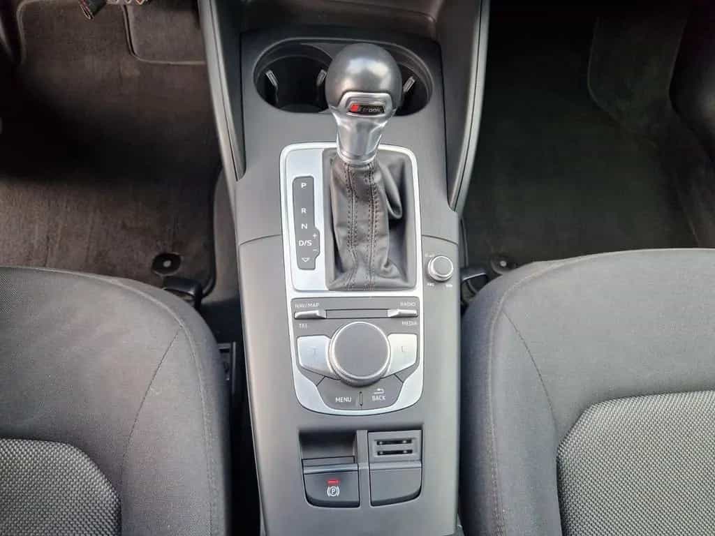 Audi A3 Sportback 2.0 TDI+Automatik+Scheckheft+HU neu 12/2016-photo-24