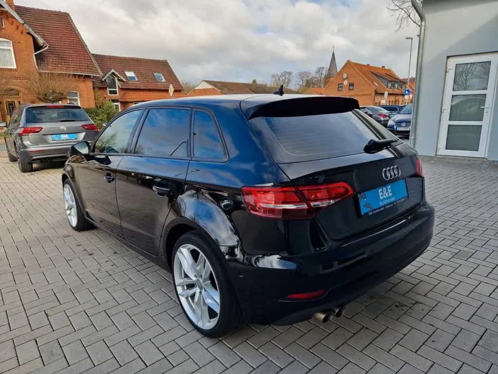 Audi A3 Sportback 2.0 TDI+Automatik+Scheckheft+HU neu 12/2016-photo-4