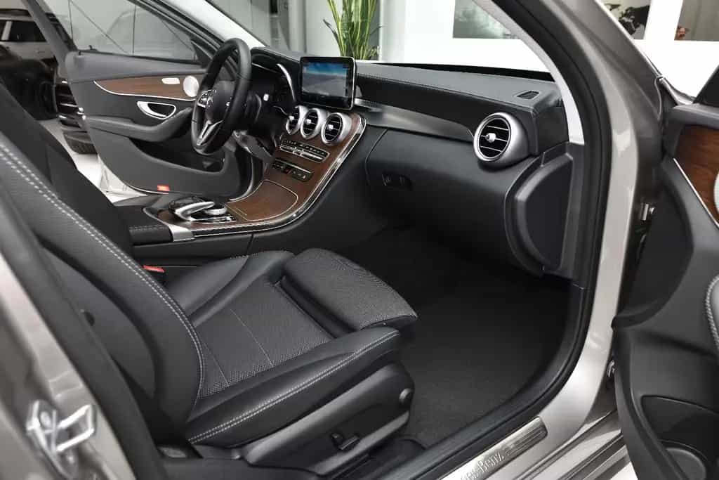 Mercedes-Benz C 200 T *AMG* Night* Unfallfrei* HUD*Keyless* 11/2018-photo-3