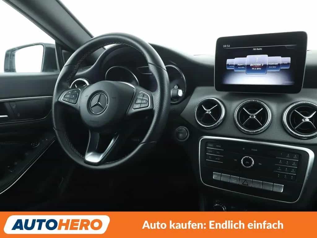 Mercedes-Benz CLA 200 CLA 200 Urban Aut.*NAVI*CAM*TEMPO*SHZ* 04/2018-photo-12