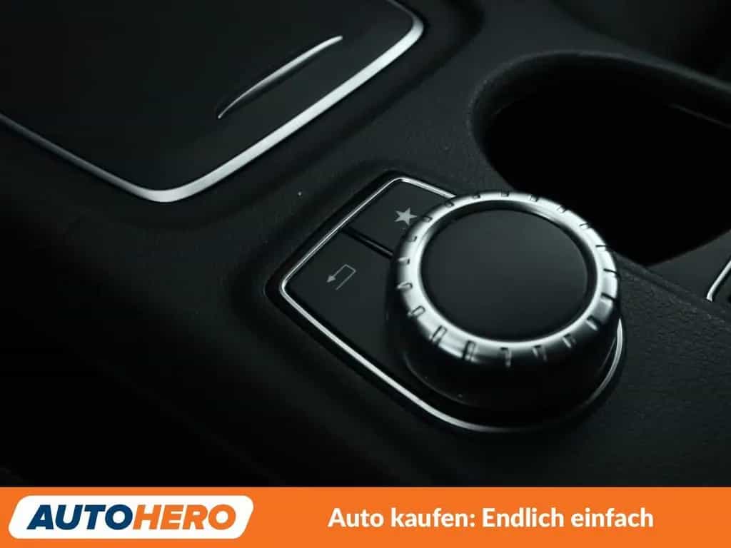 Mercedes-Benz CLA 200 CLA 200 Urban Aut.*NAVI*CAM*TEMPO*SHZ* 04/2018-photo-27
