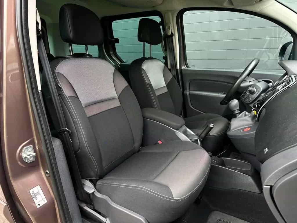 Renault Kangoo 1.2TCE ENERGY INTENS AHK#CAM#SHZ#NAV#1.HA 08/2017-photo-22