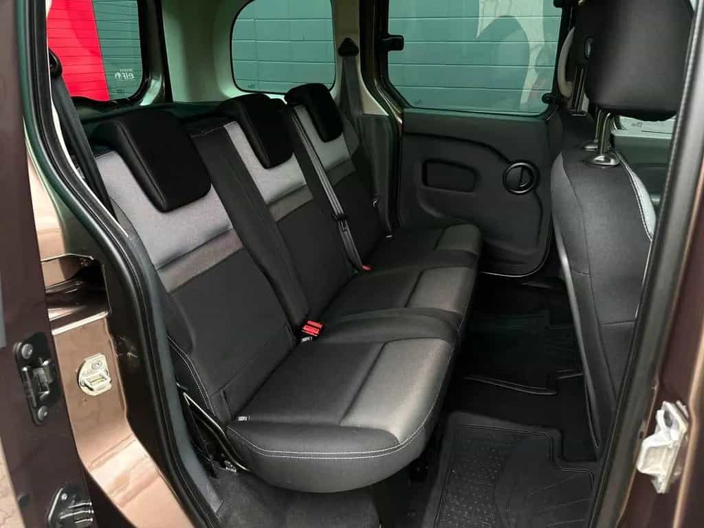 Renault Kangoo 1.2TCE ENERGY INTENS AHK#CAM#SHZ#NAV#1.HA 08/2017-photo-23
