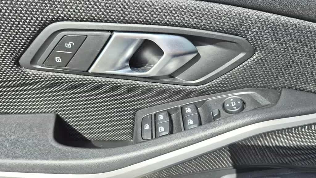 BMW 318 Limousine 318 i Advantage*Navi*LED*ACC 09/2021-photo-7