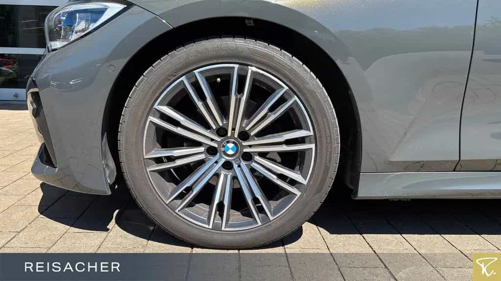 BMW 320 d A xDrive Tou M-Sport,LC+,AHK,ACC,HUD,DA 11/2019-photo-2