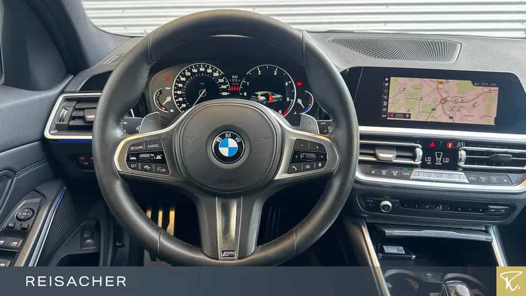 BMW 320 d A xDrive Tou M-Sport,LC+,AHK,ACC,HUD,DA 11/2019-photo-4