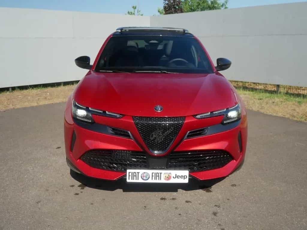 Alfa Romeo Junior IBRIDA TI 1.2 VGT 145PS DCT6 SCHIEBEDACH 06/2026-photo-7