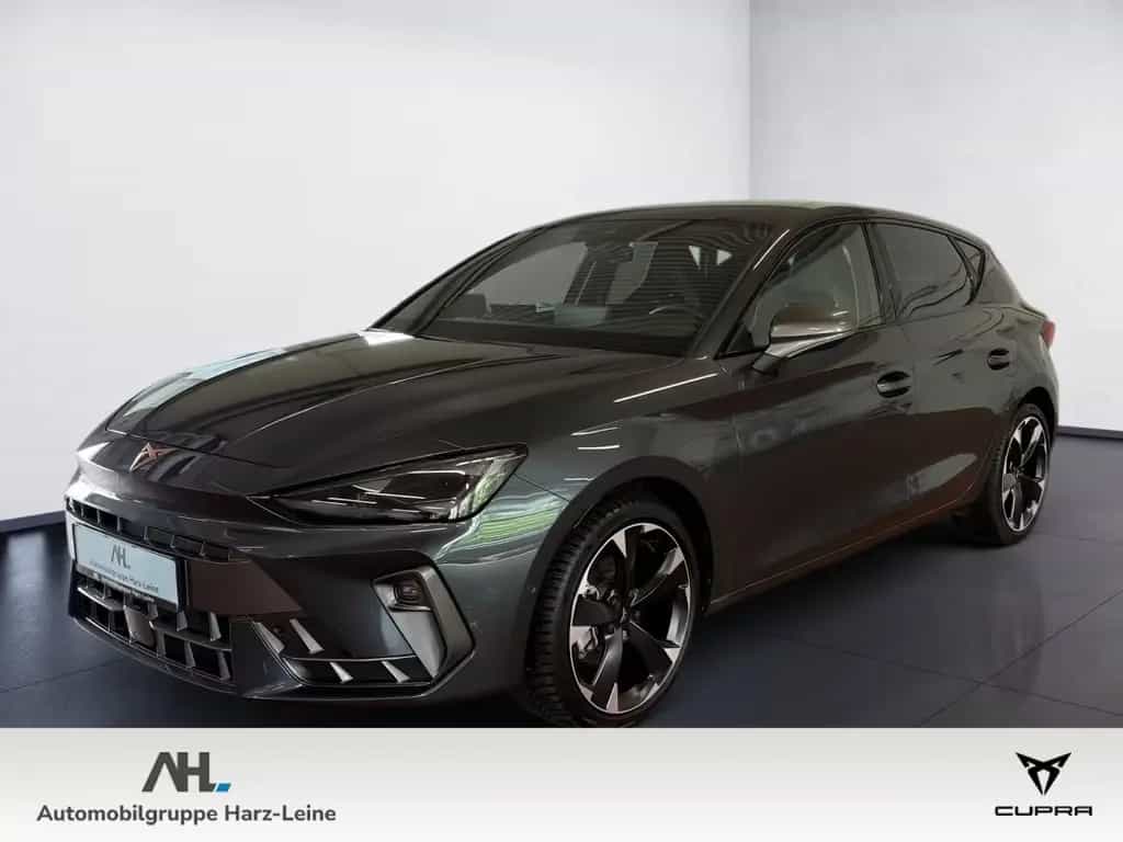Cupra Leon 1.5 eTSI DSG Edge Matrix Navi ACC RFK ACC 04/2025-photo-0