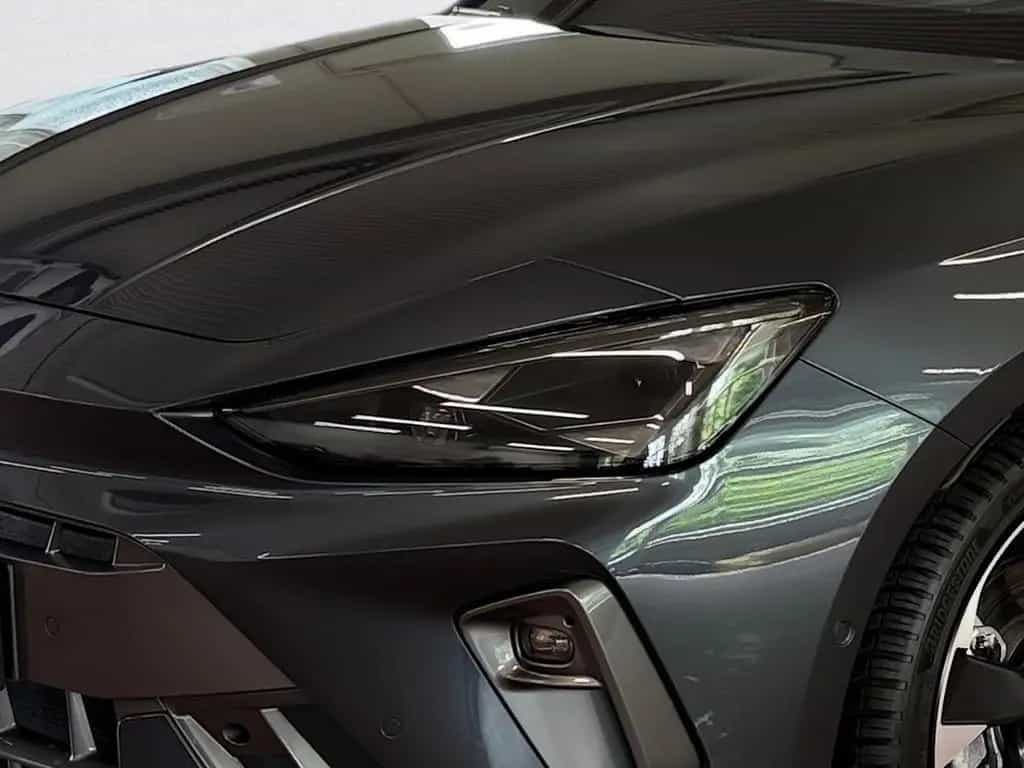 Cupra Leon 1.5 eTSI DSG Edge Matrix Navi ACC RFK ACC 04/2025-photo-12