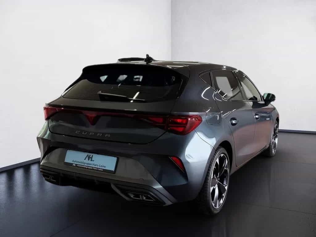 Cupra Leon 1.5 eTSI DSG Edge Matrix Navi ACC RFK ACC 04/2025-photo-5