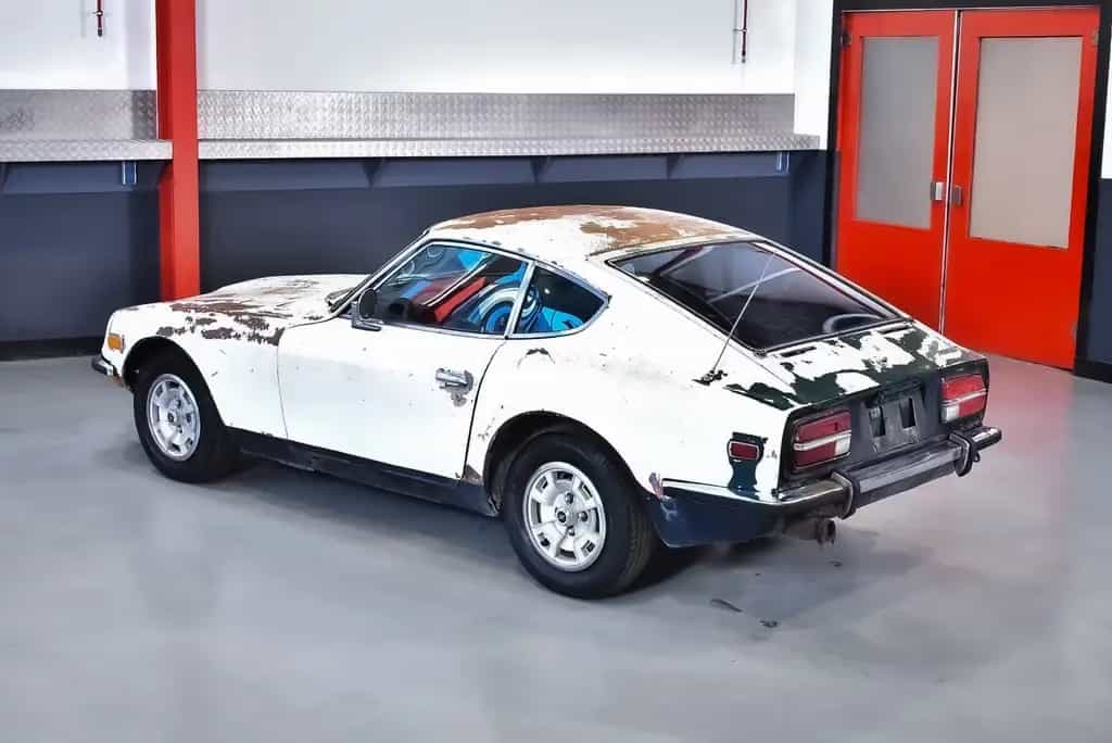 Datsun 240Z 06/1970-photo-11