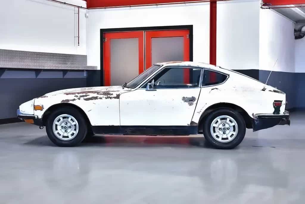 Datsun 240Z 06/1970-photo-12