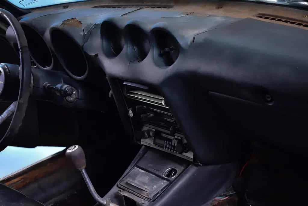 Datsun 240Z 06/1970-photo-22