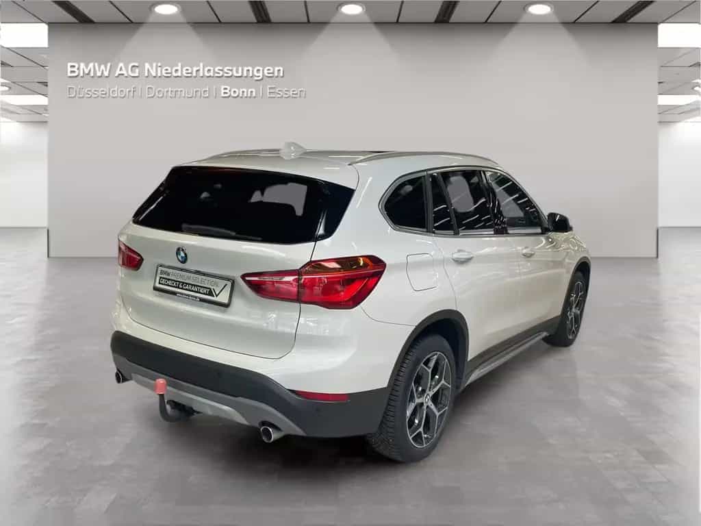 BMW X1 xDrive20d Navi AHK Kamera Pano.Dach HiFi LED 03/2019-photo-1