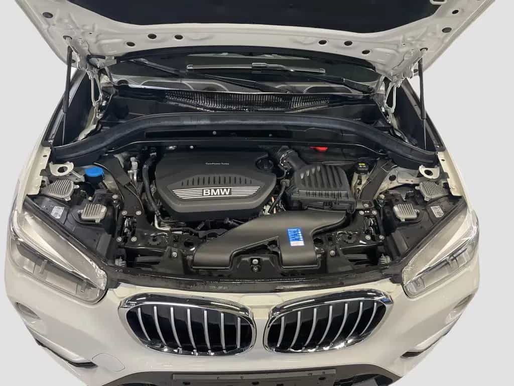 BMW X1 xDrive20d Navi AHK Kamera Pano.Dach HiFi LED 03/2019-photo-11
