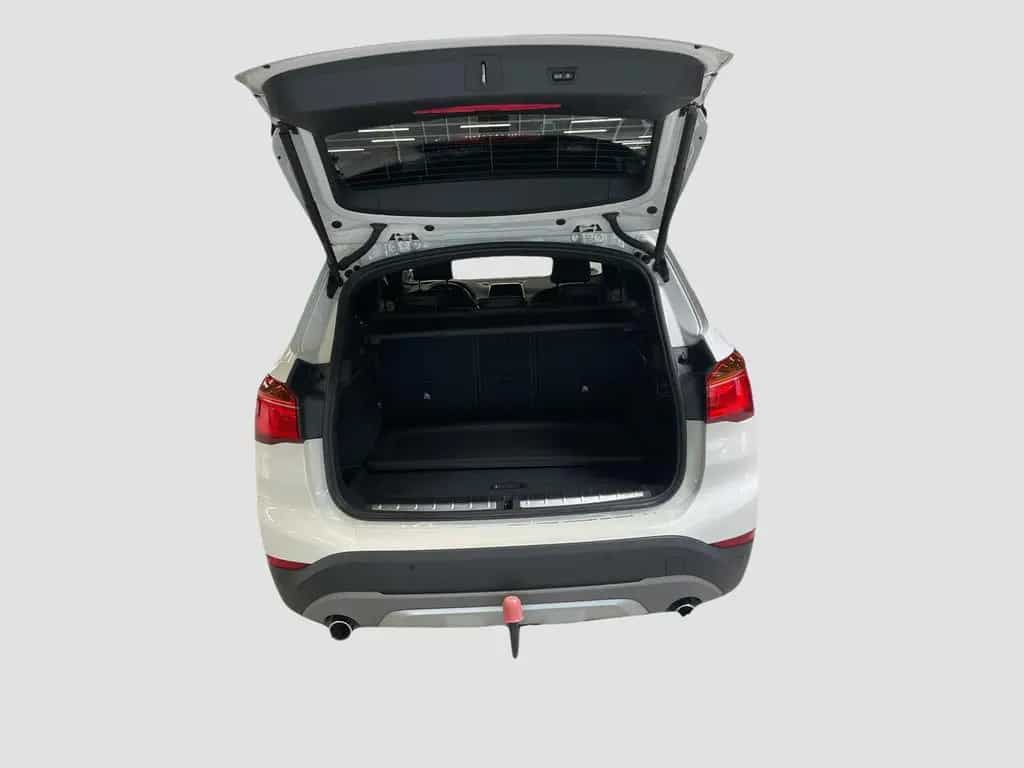 BMW X1 xDrive20d Navi AHK Kamera Pano.Dach HiFi LED 03/2019-photo-12