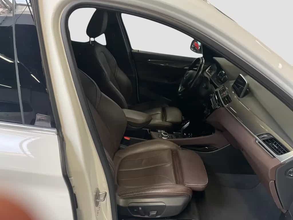BMW X1 xDrive20d Navi AHK Kamera Pano.Dach HiFi LED 03/2019-photo-7
