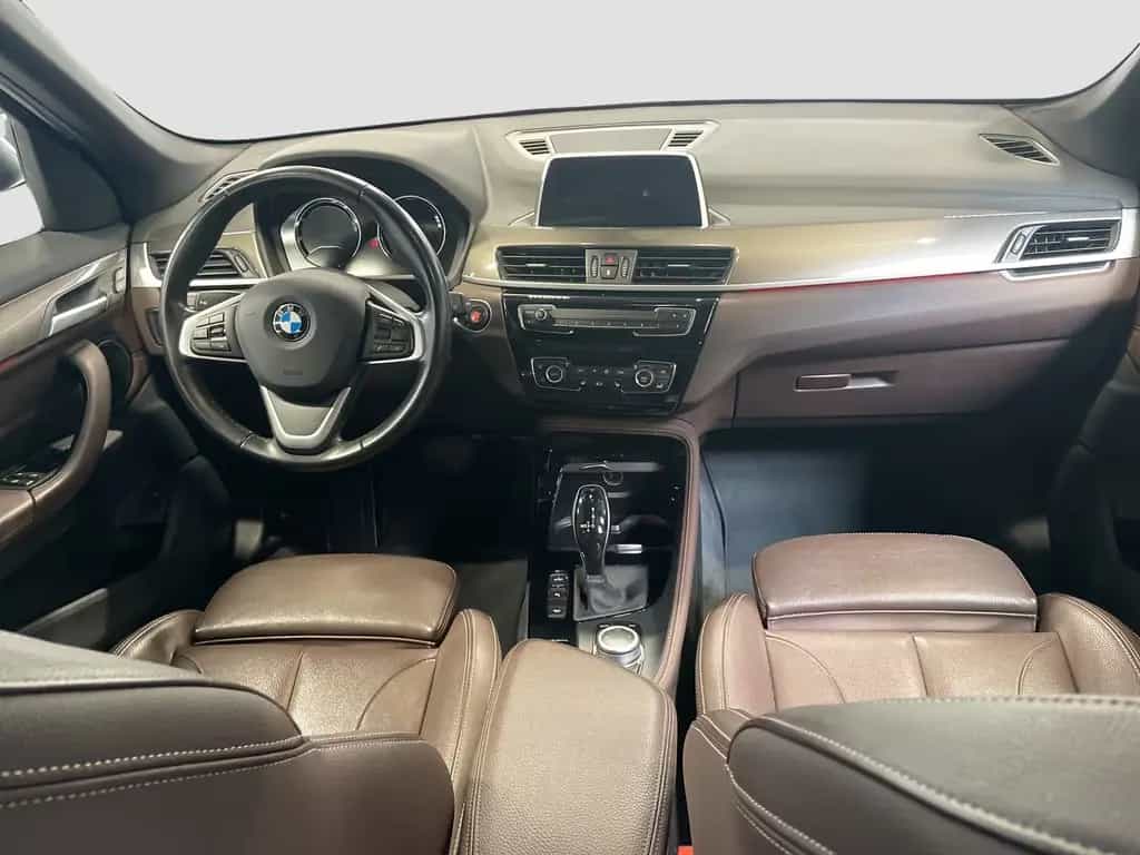 BMW X1 xDrive20d Navi AHK Kamera Pano.Dach HiFi LED 03/2019-photo-8