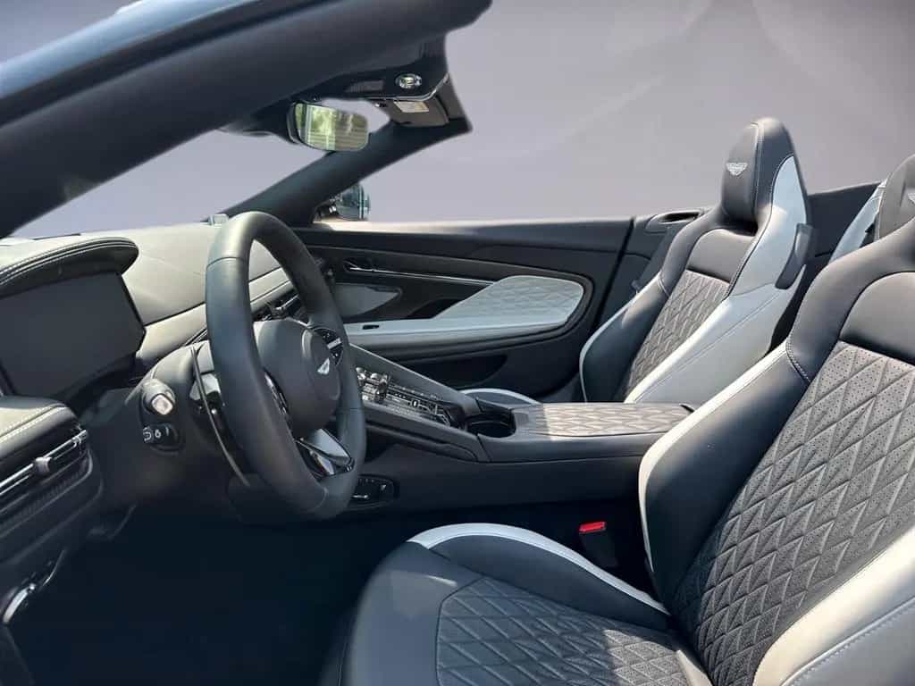 Aston Martin DB12 Volante / B&W / Full PPF / CF Interior 04/2025-photo-6