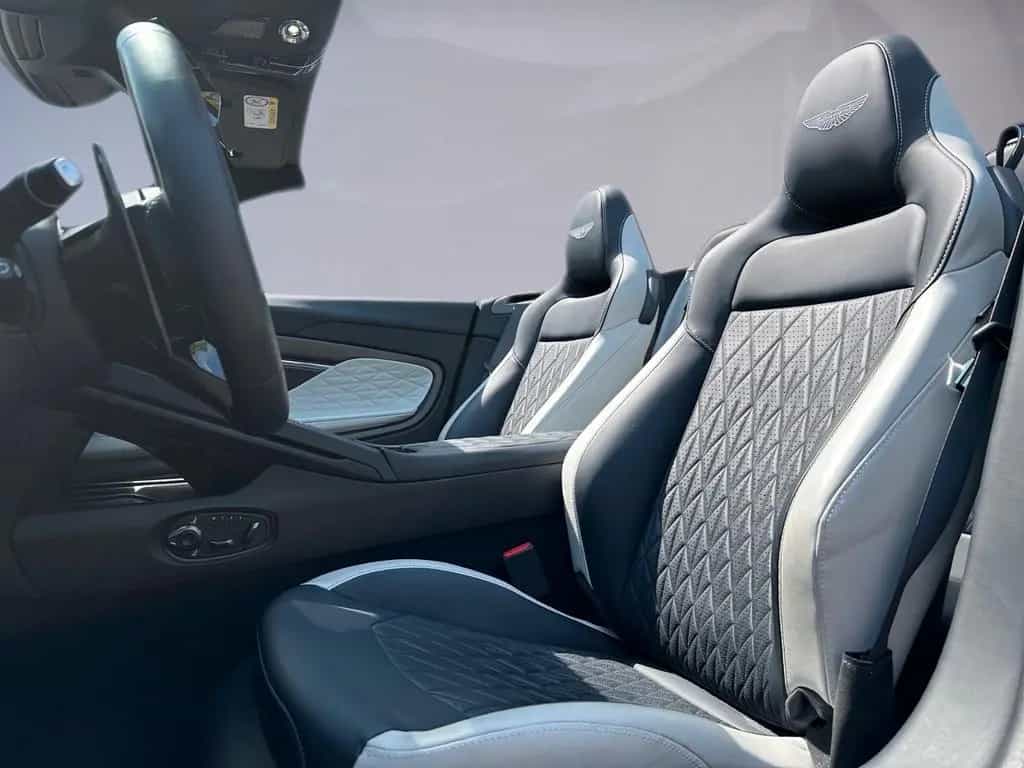 Aston Martin DB12 Volante / B&W / Full PPF / CF Interior 04/2025-photo-7