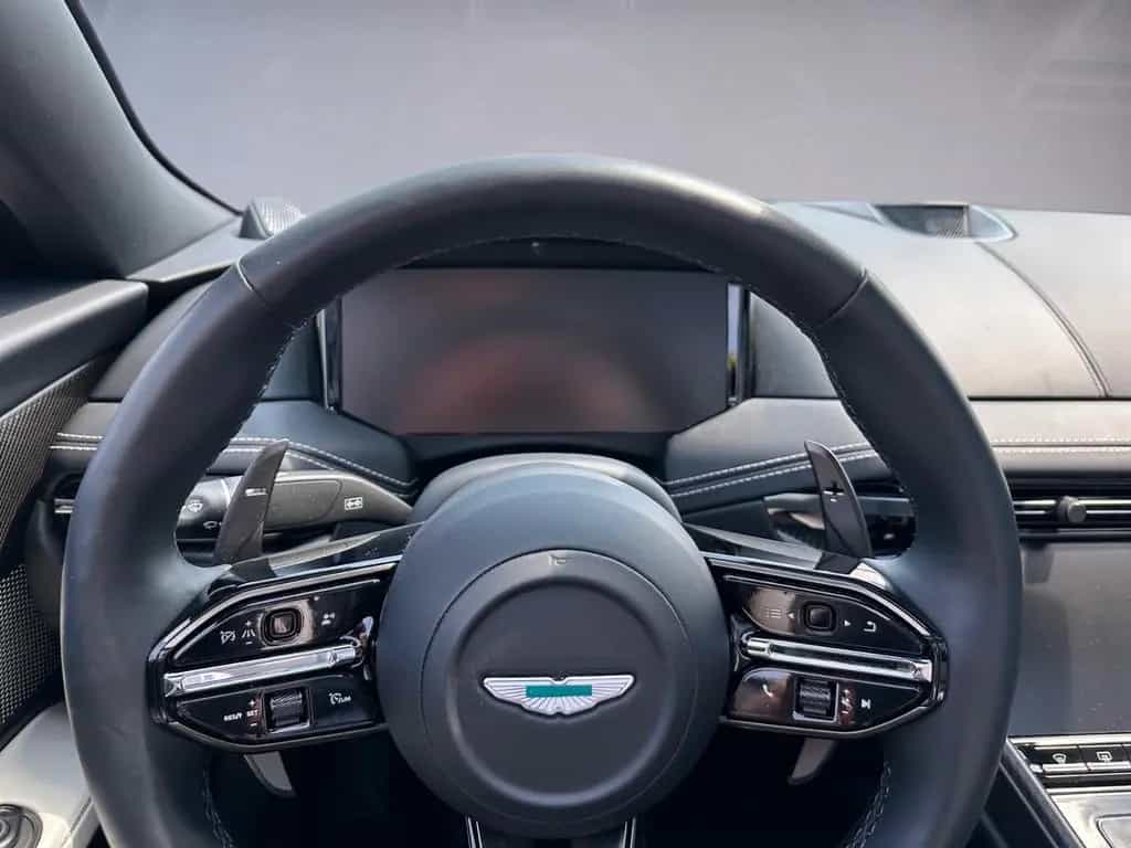 Aston Martin DB12 Volante / B&W / Full PPF / CF Interior 04/2025-photo-9