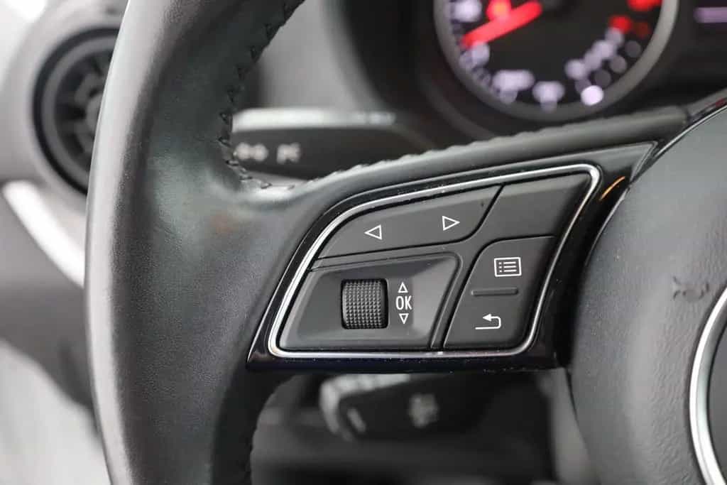 Audi Q2 1.0 TFSI Ultra Navi Sitzheizung Bluetooth USB 01/2018-photo-16