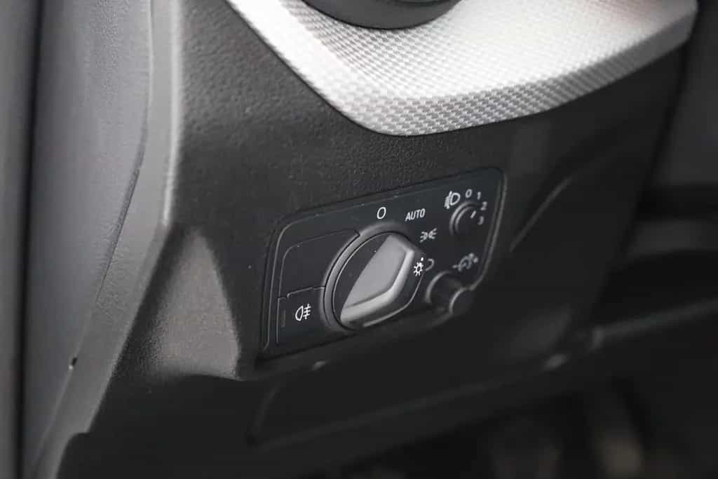 Audi Q2 1.0 TFSI Ultra Navi Sitzheizung Bluetooth USB 01/2018-photo-21