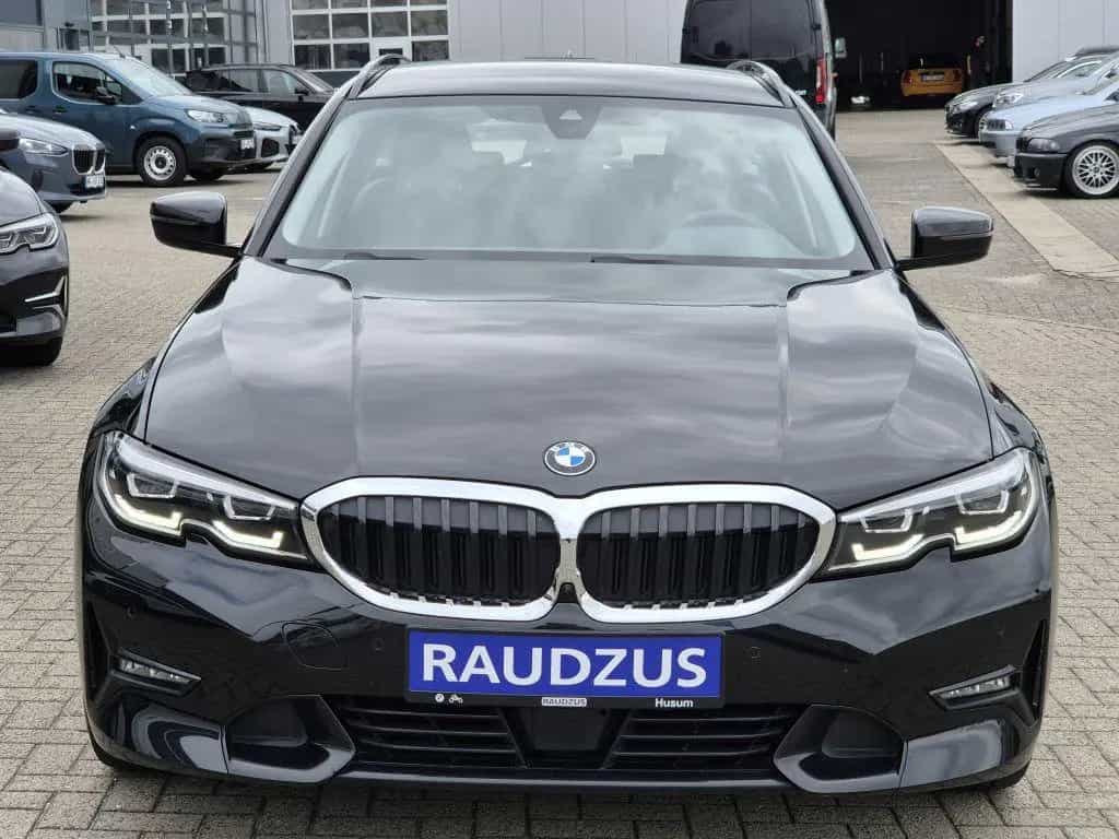 BMW 320 d Touring xDrive Aut. Sport Line 11/2020-photo-2