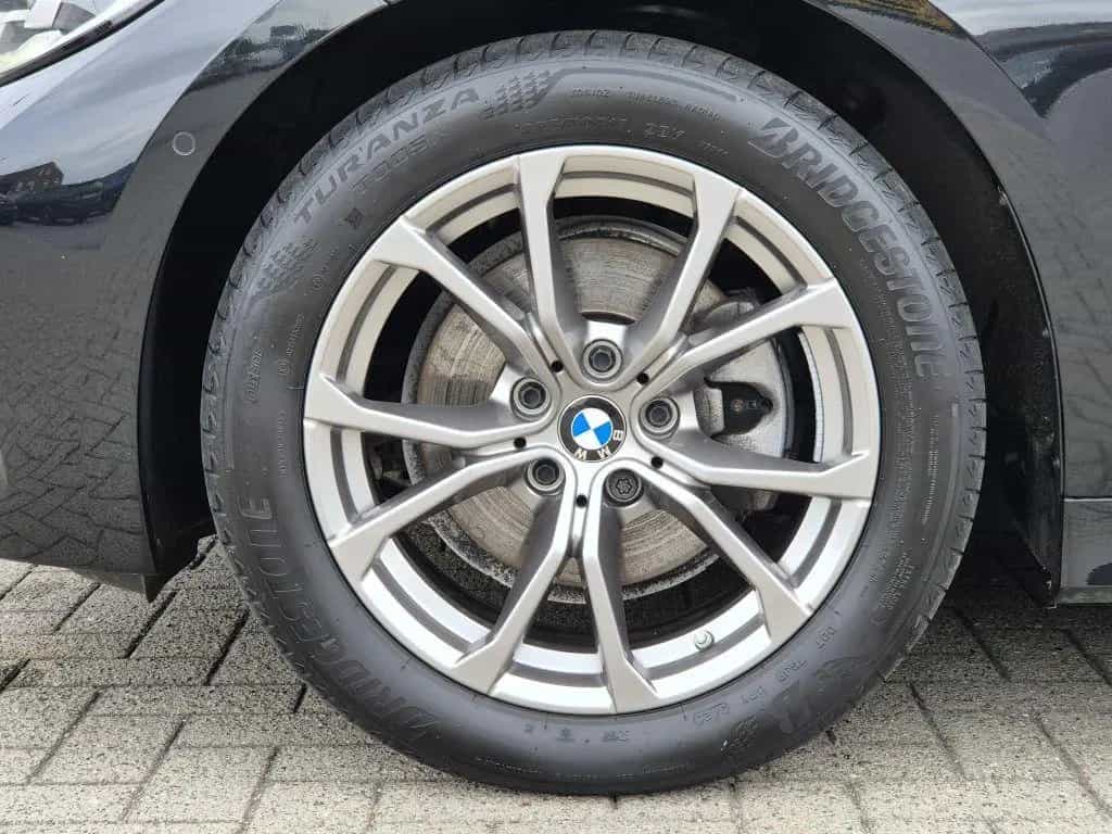 BMW 320 d Touring xDrive Aut. Sport Line 11/2020-photo-4