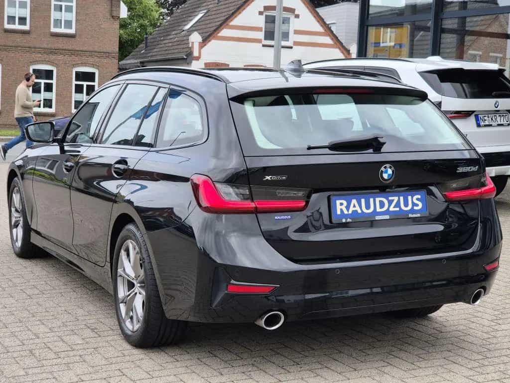 BMW 320 d Touring xDrive Aut. Sport Line 11/2020-photo-5