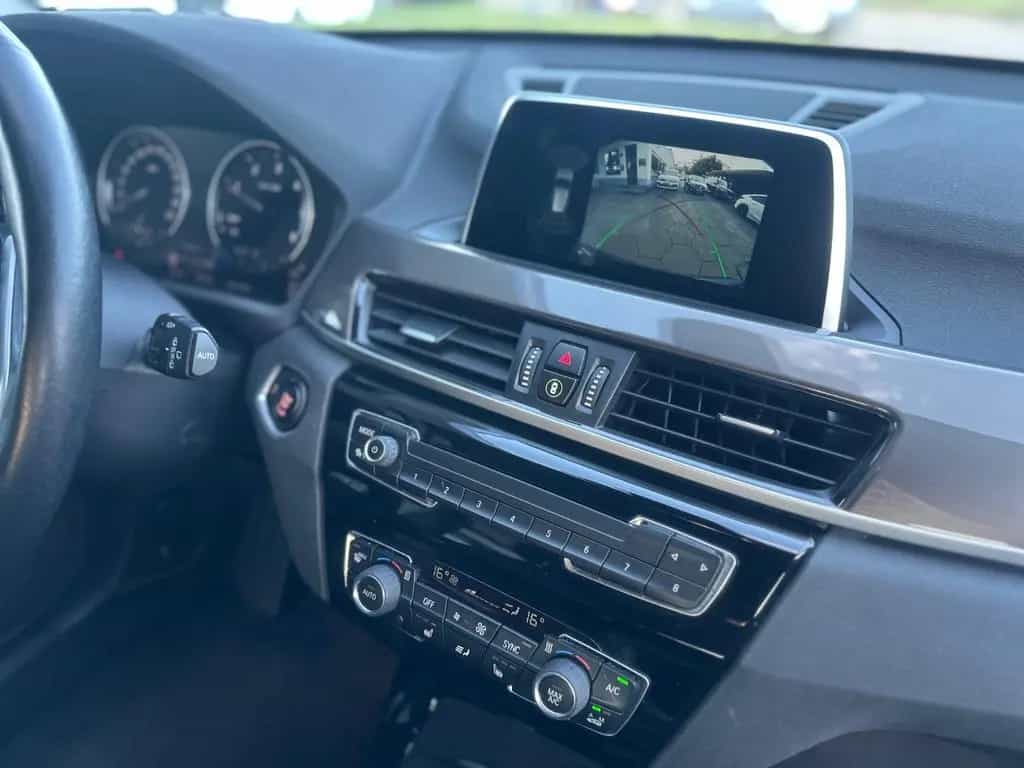 BMW X1 xDrive 20 d xLine 01/2019-photo-17