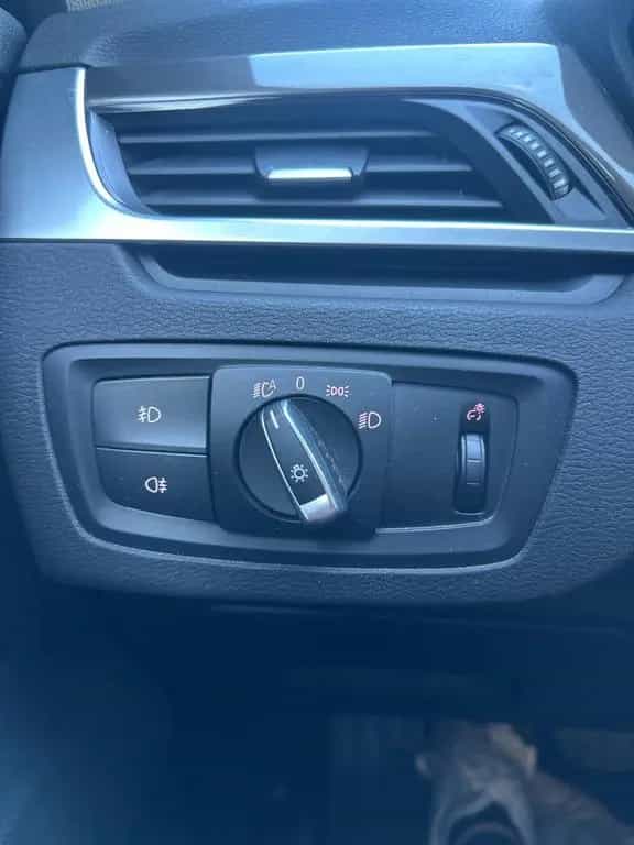 BMW X1 xDrive 20 d xLine 01/2019-photo-28