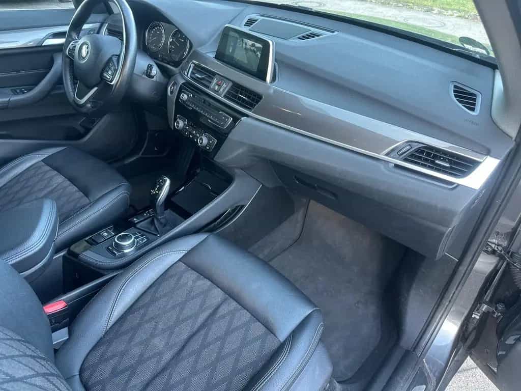 BMW X1 xDrive 20 d xLine 01/2019-photo-9