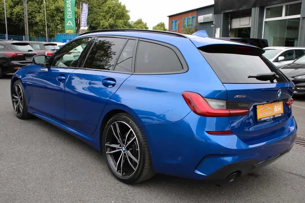 BMW 320 Touring 320 d xDrive M Sport/NAVI/PANO/HEAD-UP/ 01/2022-photo-2