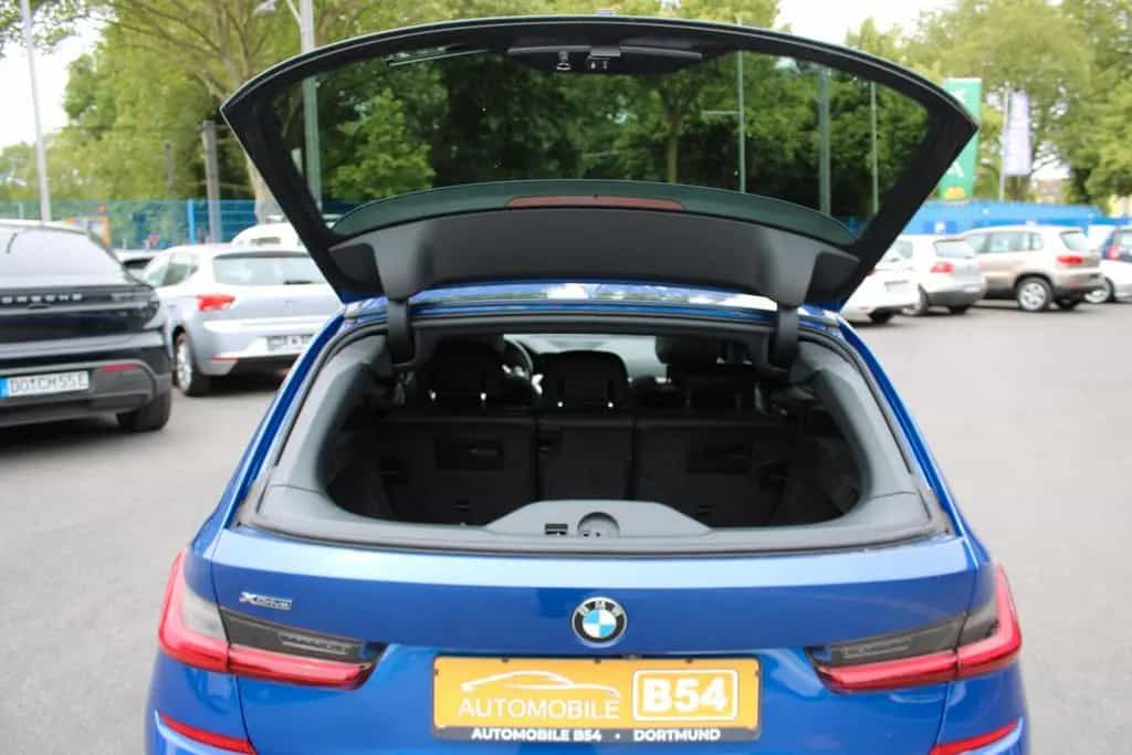 BMW 320 Touring 320 d xDrive M Sport/NAVI/PANO/HEAD-UP/ 01/2022-photo-31