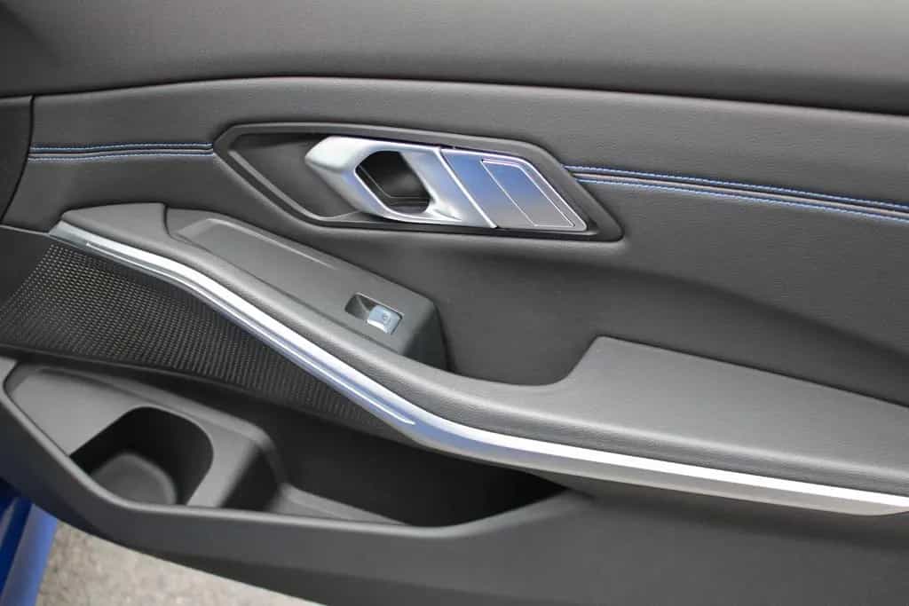 BMW 320 Touring 320 d xDrive M Sport/NAVI/PANO/HEAD-UP/ 01/2022-photo-35