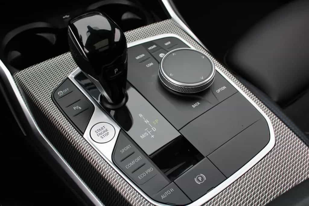BMW 320 Touring 320 d xDrive M Sport/NAVI/PANO/HEAD-UP/ 01/2022-photo-40